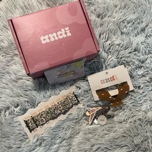 NWT/NIB • andi Hair Clip Bundle
